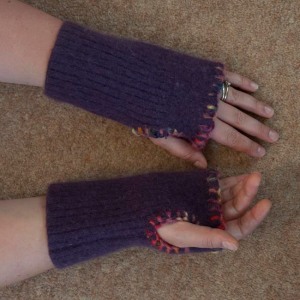Finished fingerless gloves
